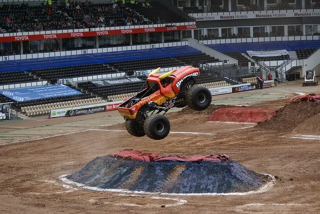 4x4-truck-640x480-61044439.jpeg