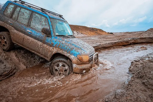 4x4-truck-640x480-67135951.jpeg